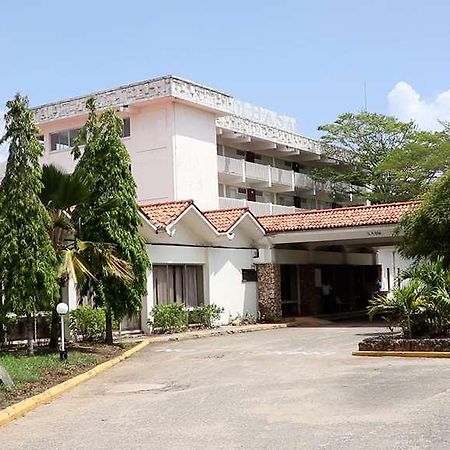 Mombasa Beach Hotel Ngoại thất bức ảnh